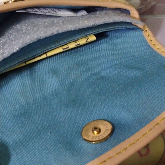 Dooney & Bourke Small 🛍️ 🎁 NWT - Picture 2 of 5